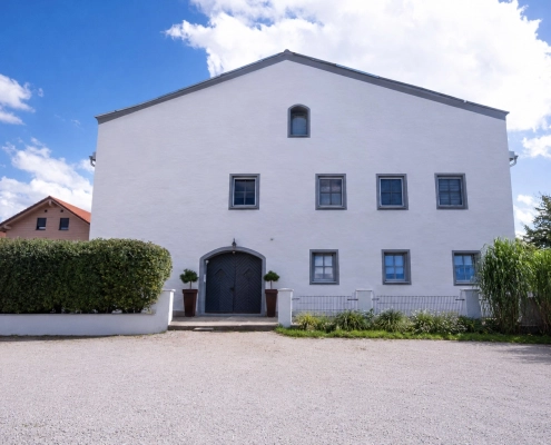 Investmentchance: 6 Einheiten in einem Baudenkmal – saniertes Mehrfamilienhaus mit attraktiven Perspektiven – Hauptbild